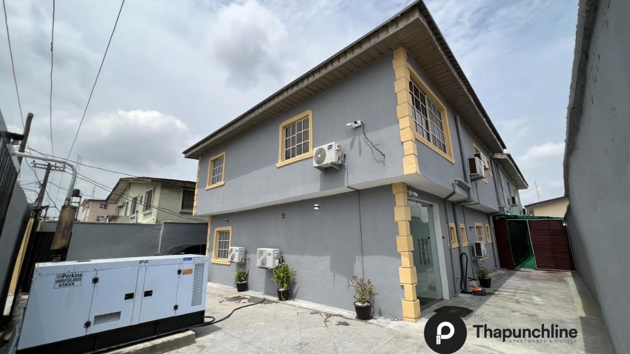 Thapunchline Hotels Ikeja Exterior photo