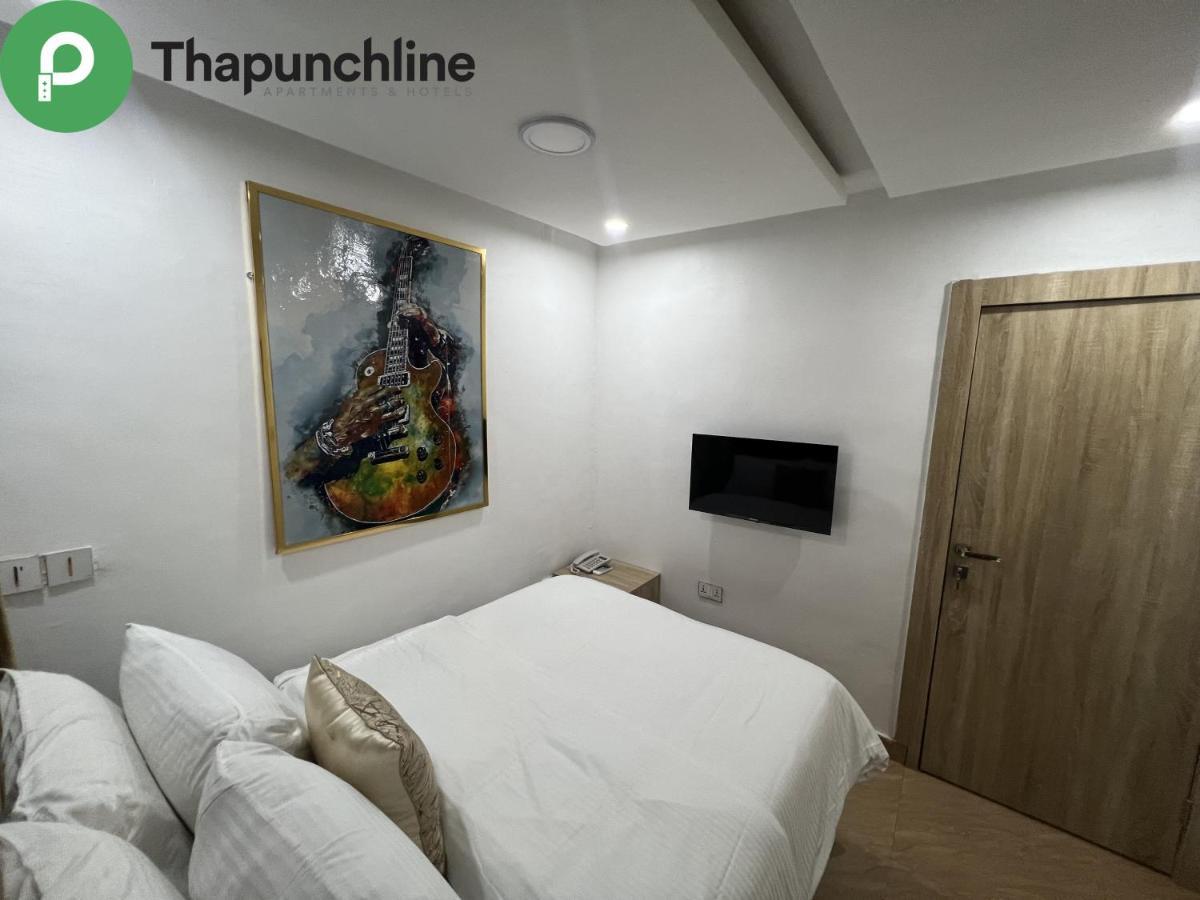 Thapunchline Hotels Ikeja Exterior photo