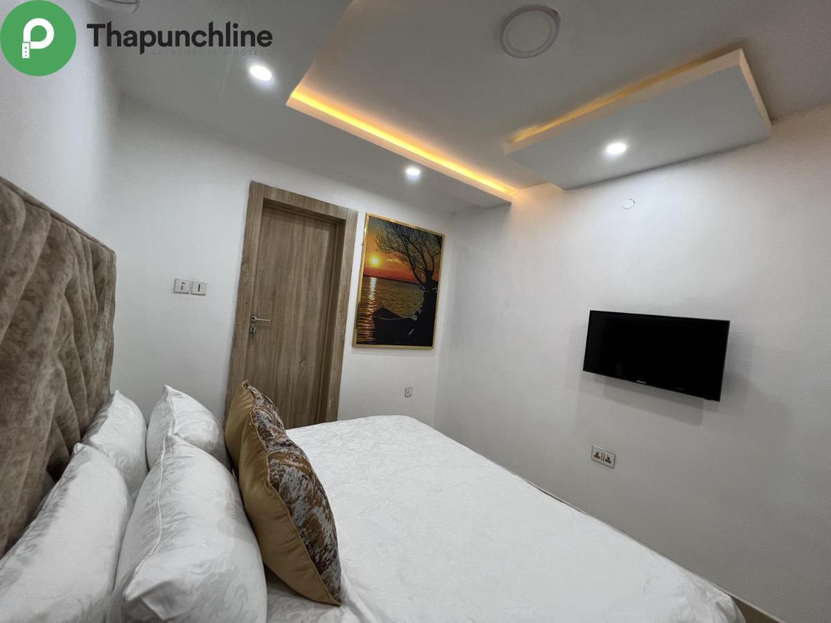 Thapunchline Hotels Ikeja Exterior photo