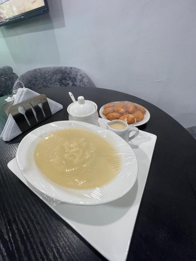 Thapunchline Hotels Ikeja Exterior photo